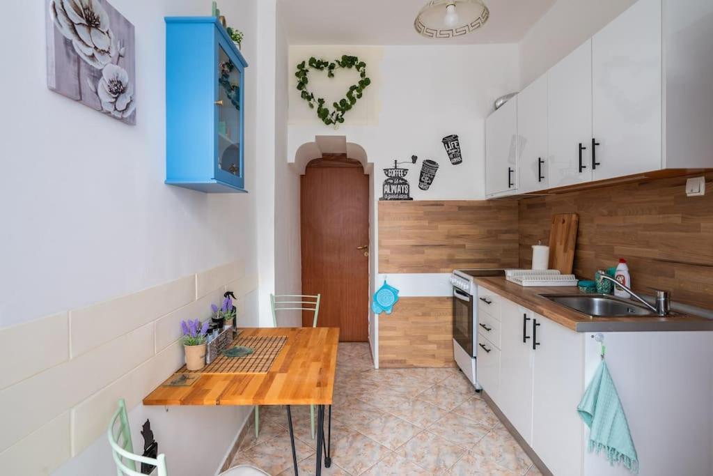 Spacious 3Bd Central Apartment Sofya Dış mekan fotoğraf